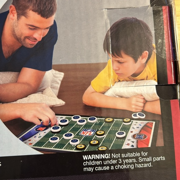 NFL Checkers Rivalry Game Set - Picture 7 of 12